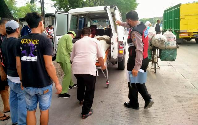 Pemotor Tewas Tersambar KA Jaya Baya di Perlintasan Lamongan