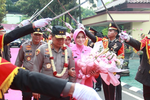 Bertekad Kembalikan Citra Polri, Irjenpol Toni: Mohon Doanya