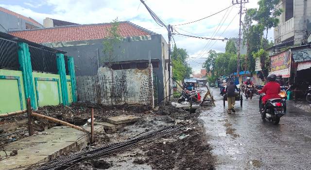 Demi Pelebaran Jalan, Warga Minta Kantor Kelurahan Sidotopo Wetan Dikepras