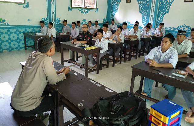 Operasi Bina Waspada, Polisi Gresik Bentengi Pelajar dari Paham Radikalisme