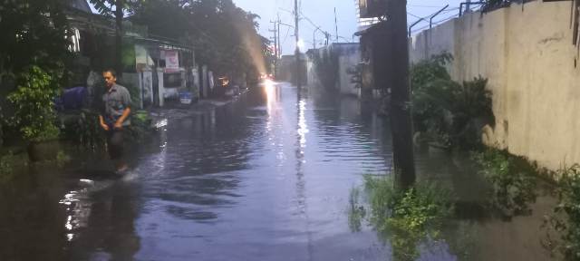 Hujan Deras, Menanggal Banjir