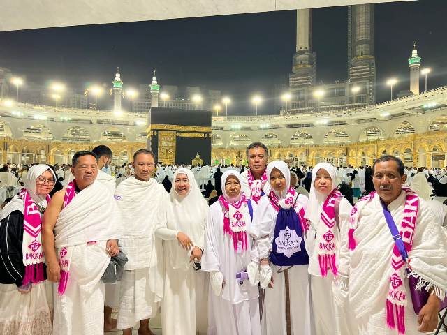 Bakkah Travel Buka Paket Umrah 9 Hari Bersama Dahlan Iskan