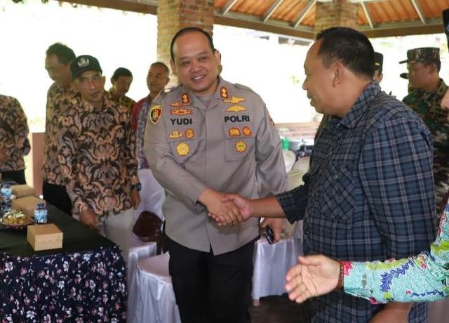 Jumat Curhat, Kapolres Mojokerto Berdialog dengan Warga Trawas