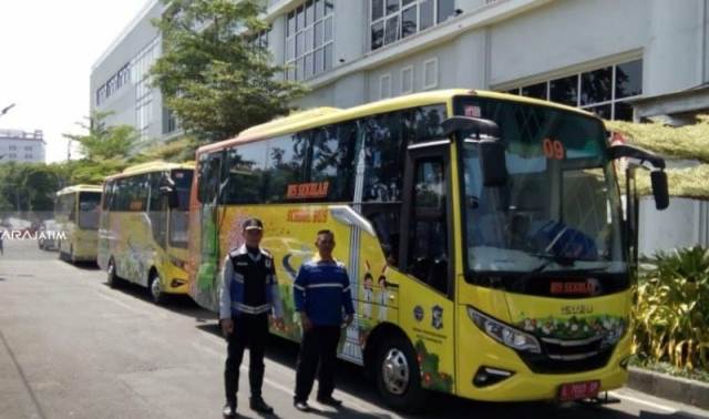 Pemkot Surabaya Tambah 9 Bus Gratis bagi Pelajar