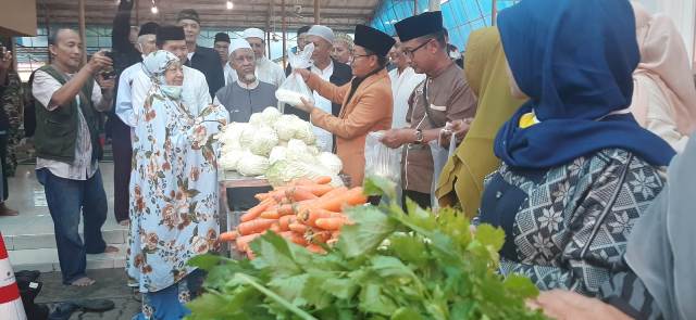 Salat Subuh Berjemaah, Wali Kota Malang Apresiasi Pasar Bahagia