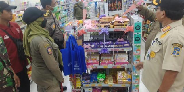 Tiga Pilar Bulak Sisir Minimarket Cari Paket Valentine Disertai Kontrasepsi