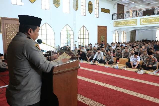 Polda Jatim Gelar Isra Mikraj, Irjenpol Toni: Kuatkan Keimanan dan Ketakwaan