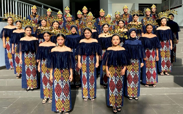 Paduan Suara Mahasiswa ITN Malang Raih Emas di National Folklore Festival