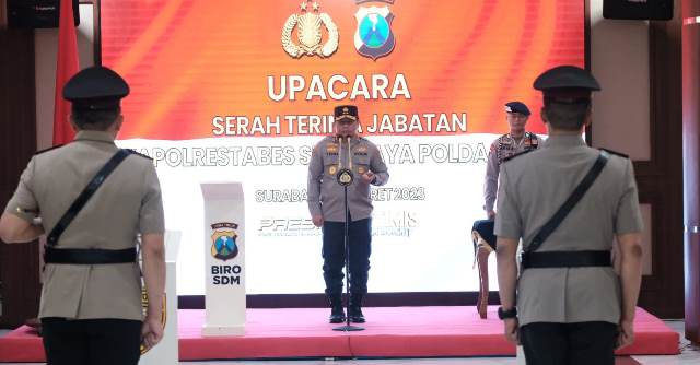 Kapolda Jatim Pimpin Sertijab Kapolrestabes Surabaya