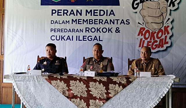 Satpol PP Kabupaten Malang Ajak Media Gempur Rokok Ilegal