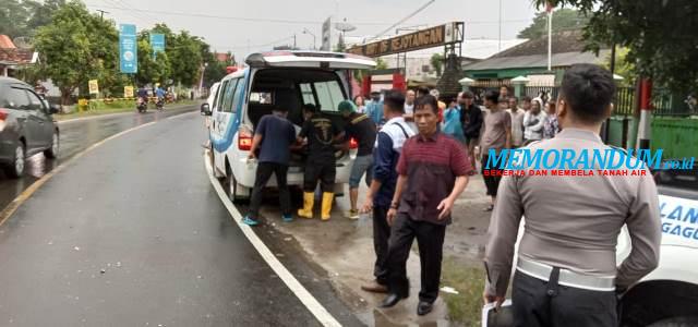 Tabrak Pikap, Pelajar Blitar Tewas