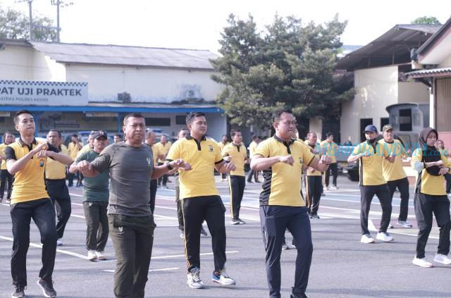 Perkuat Sinergitas Jelang Pemilu 2024, Olahraga Bersama TNI-Polri di Kabupaten Kediri