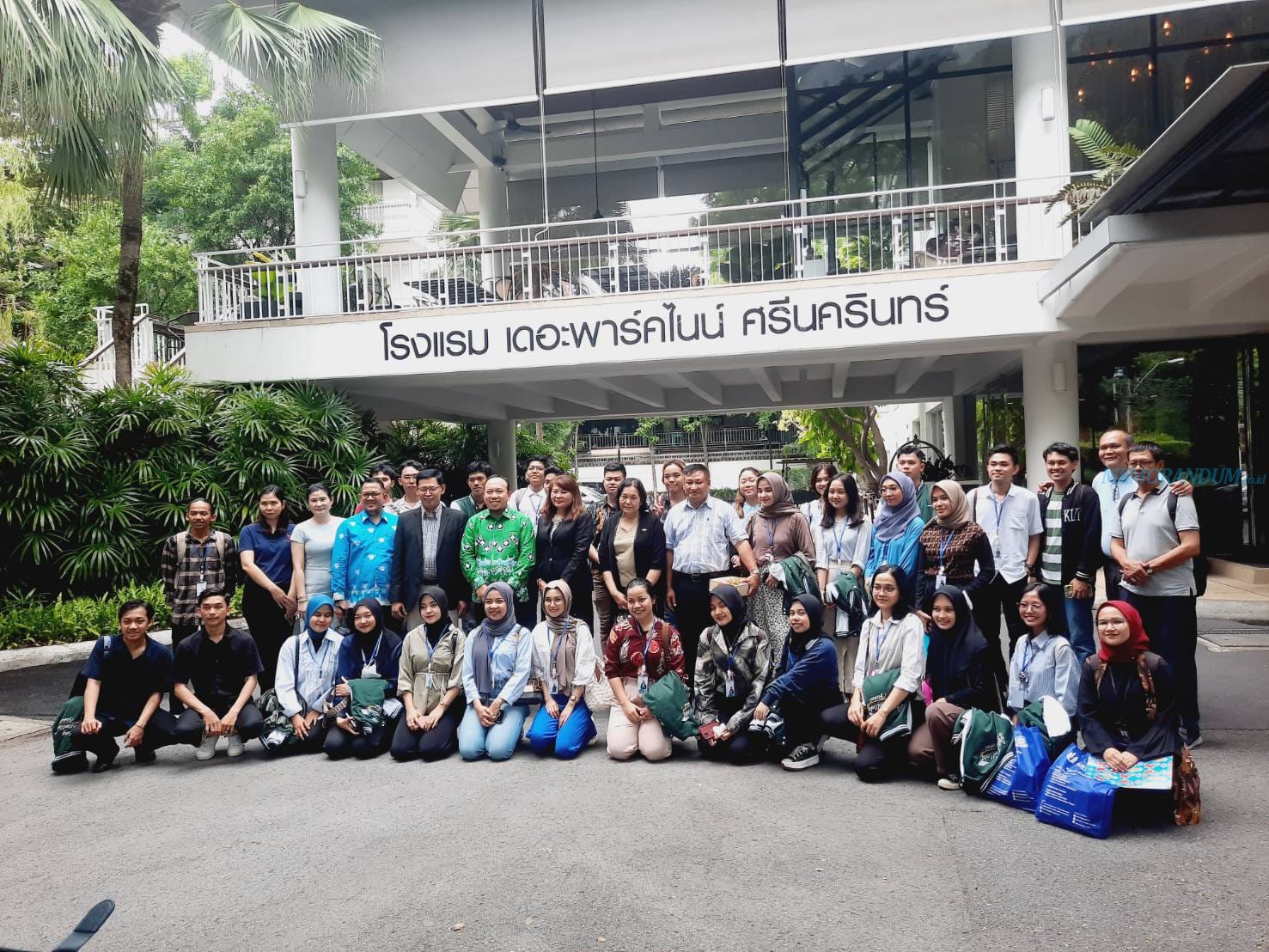 Wujudkan Visi Global, UHW Perbanas Berangkatkan 21 Mahasiswa ke Thailand