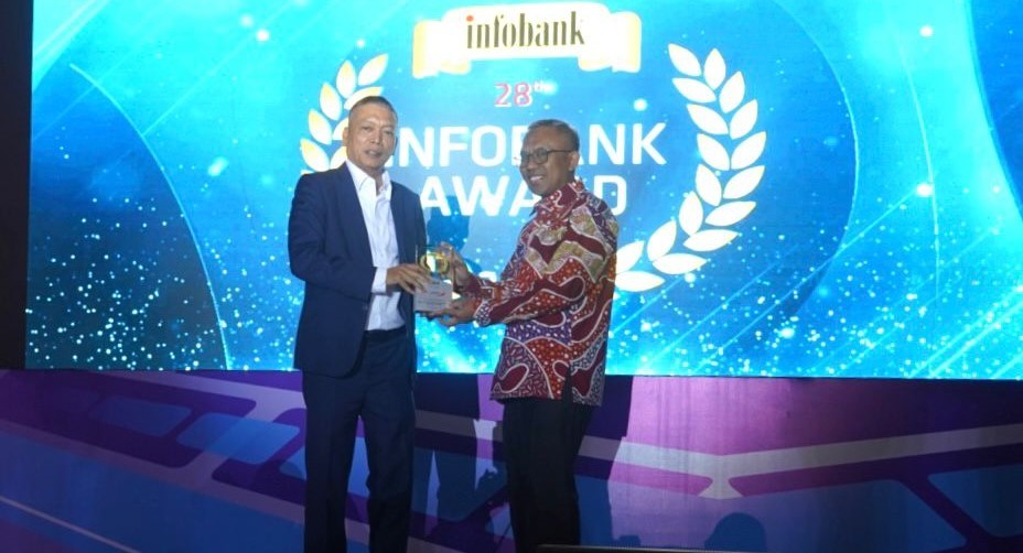 Kinerja Terus Positif, Bank Jatim Raih Penghargaan Infobank Award 2023