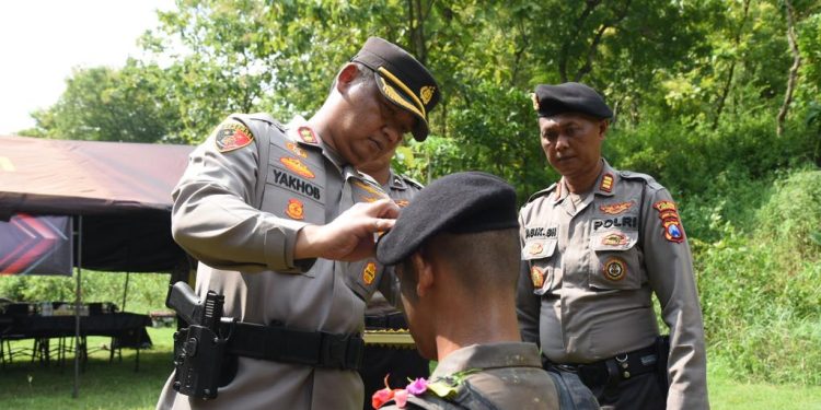 Pimpin Pembaretan 28 Anggota Sat Samapta, Ini Pesan Kapolres Lamongan