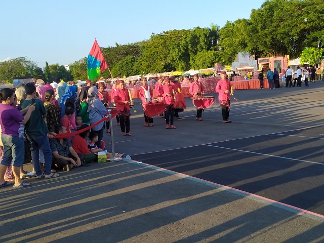 Pembukaan  Pesta Rakyat dan Panggung Prajurit di Lapangan Kodam V/Brawijaya  Berlangsung Semarak