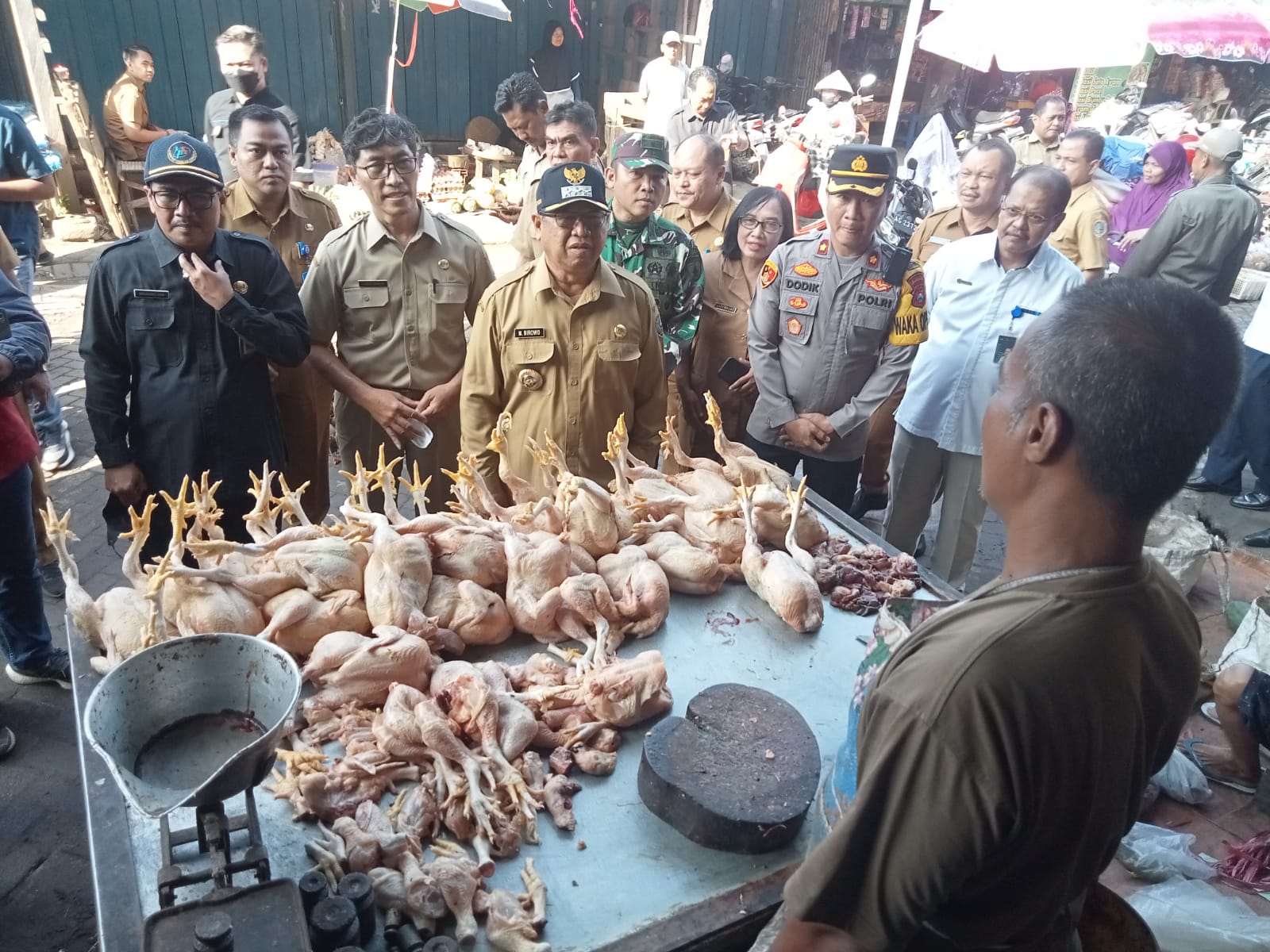 Bupati Maryoto Bersama Forkopimda Sidak Pasar Jelang Ramadan