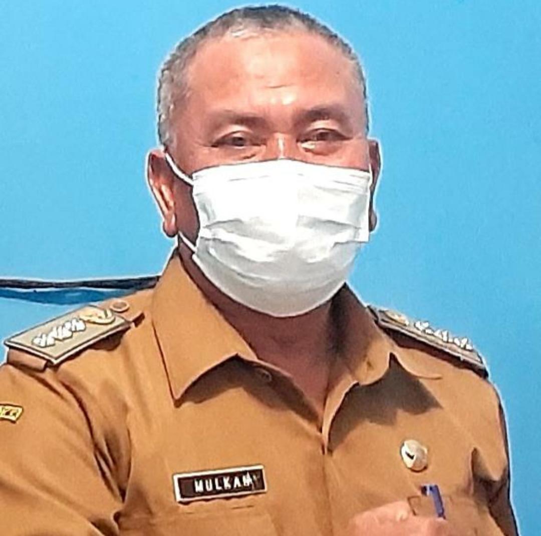 Camat Marahi Kades Sugihwaras yang Viral Kongkow di Warung Pangku