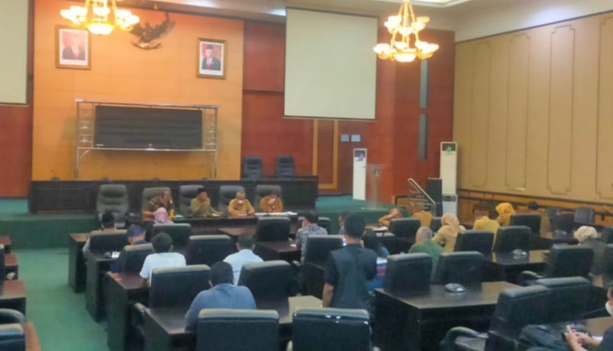 Komisi B DPRD Jombang Hearing Terkait Ruko Simpang Tiga