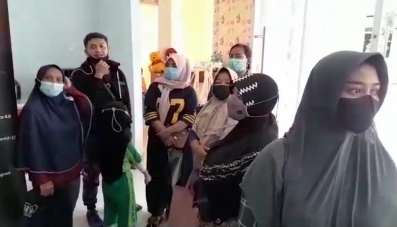 Ngaku Anaknya Dicabuli, Sejumlah Wali Murid Laporkan Guru SD Kapas Madya ke Polrestabes Surabaya