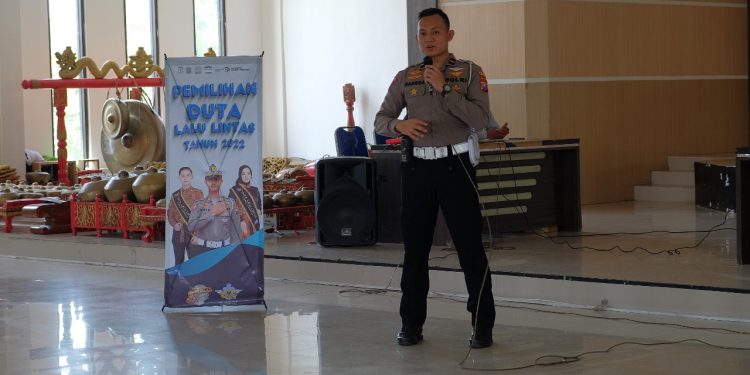 Edukasi Generasi Millenial, Polres Lamongan Gandeng Duta Lantas