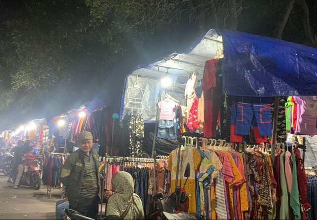 Jelang Ramadan, Pasar Malam Gading Fajar Sidoarjo Makin Ramai