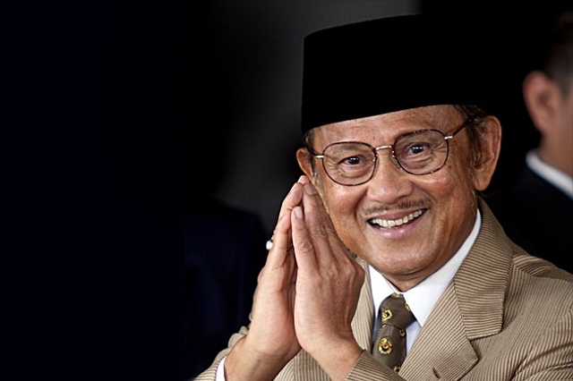 Presiden Ke-3 RI BJ Habibie Berpulang