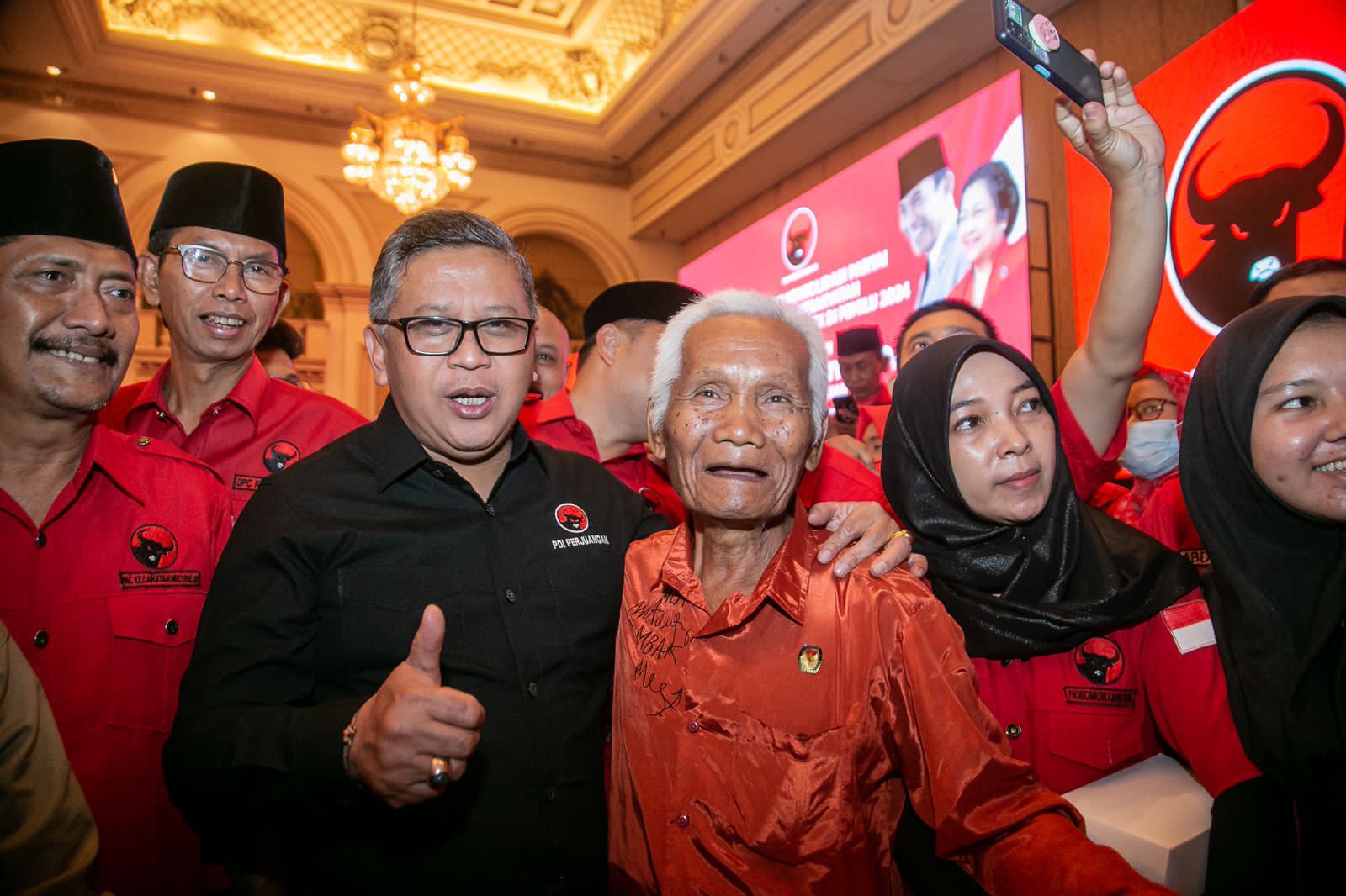 Kader Banteng Surabaya Kuatkan Langkah, Pastikan PDIP Menang Hattrick