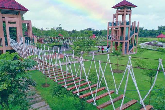 Taman Candi Ngawi, Tempat Yang Cocok Untuk Bersantai.