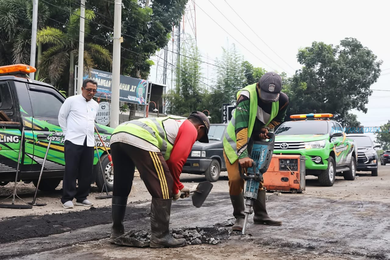 Perbaikan Total, Jalan Lintas Timur Lumajang Digelontor Dana Rp 55 M