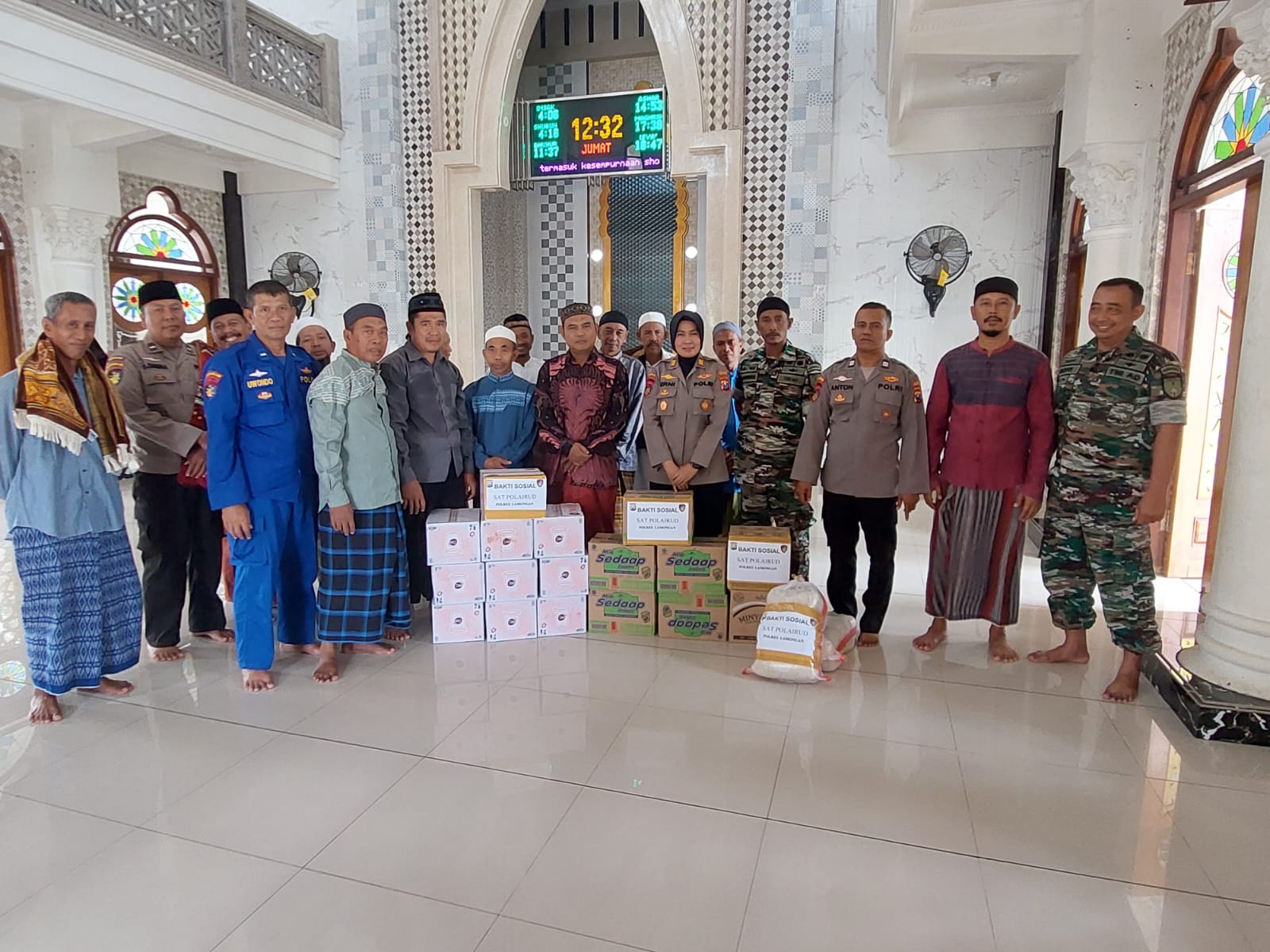 Jumat Ceramah Kamtibmas Polres Lamongan Sambangi Nelayan Sedayulawas