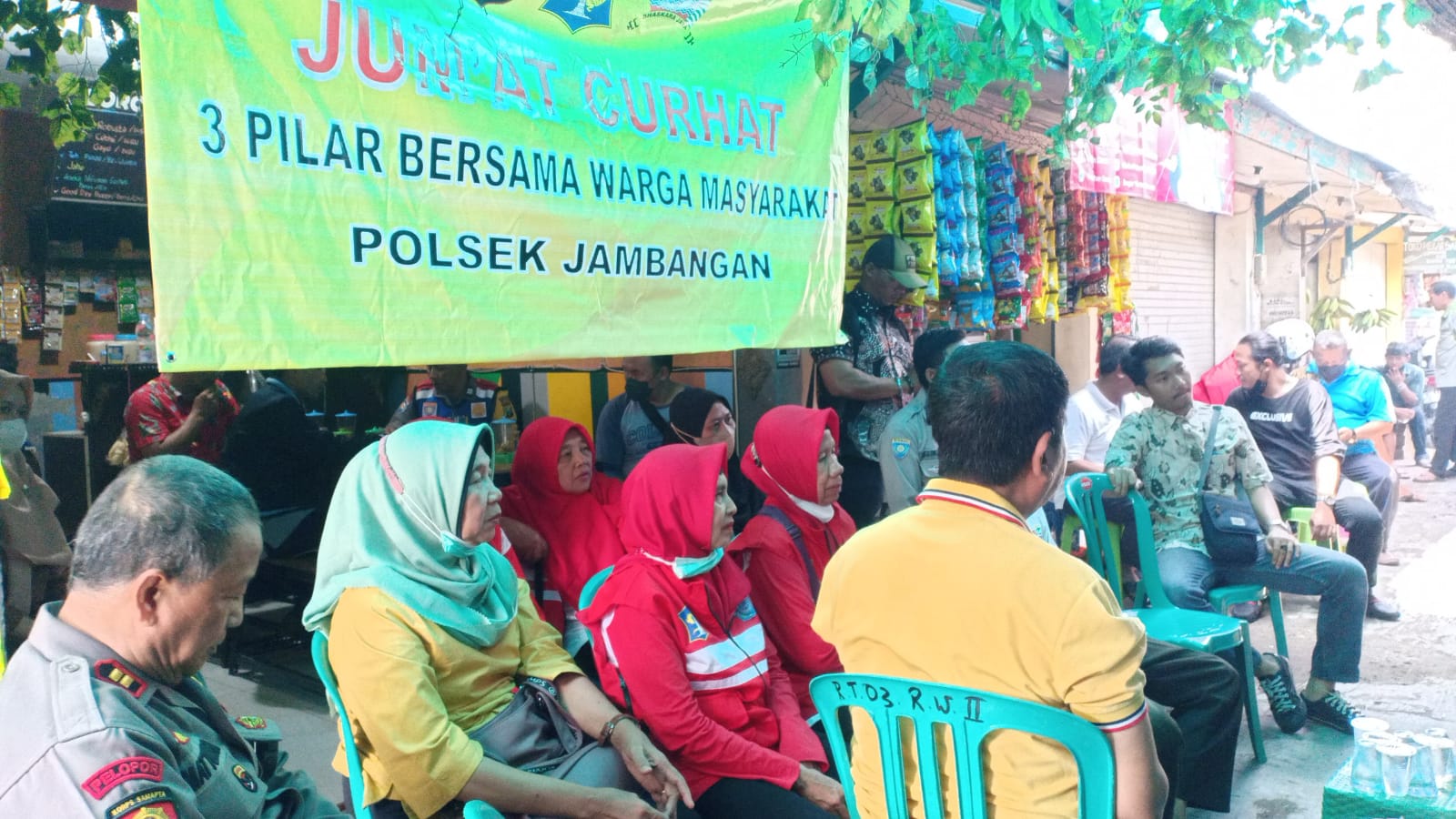 Polsek Jambangan Jumat Curhat di LPMK Pagesangan