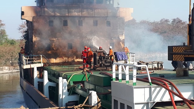 Kapal Kargo Terbakar, Dua ABK Terluka