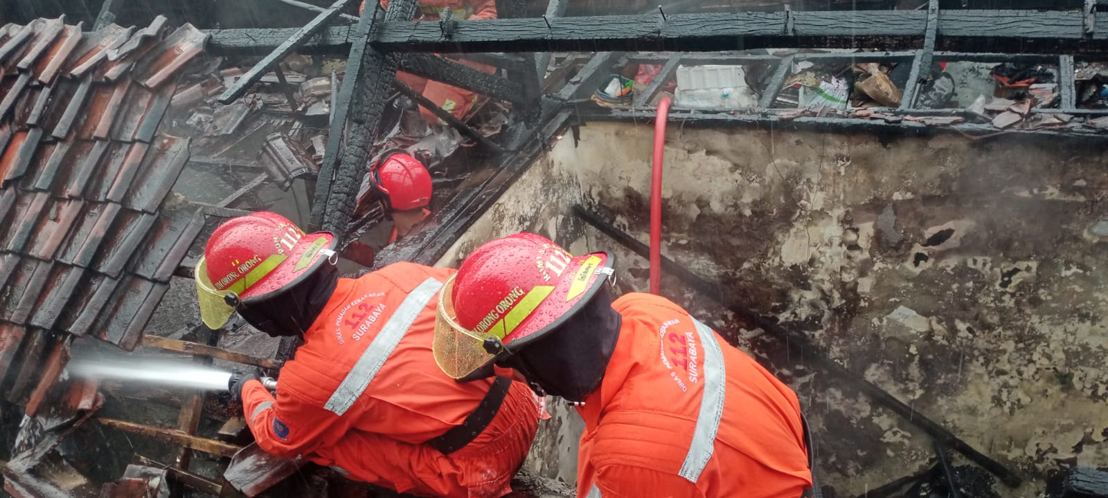 Rumah Nginden Kota Dilalap Api