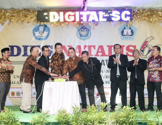 Launching Digital School SMPN 1 Babat, Pak Yes Tekankan Digitalisasi dan Literasi pada Siswa