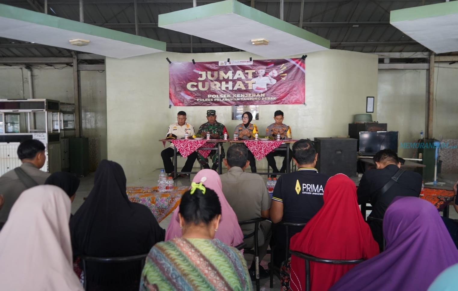 Jumat Curhat, Kapolres Pelabuhan Tanjung Perak Dengar Aspirasi Warga Tanah Kali Kedinding