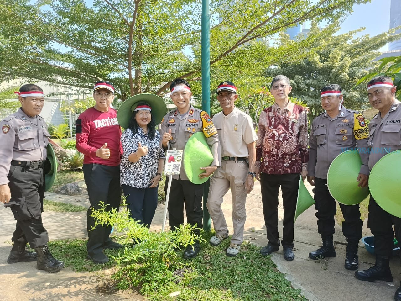 Polsek Tegalsari Tanam Puluhan Pohon, Ciptakan Lingkungan Bersih dan Sehat