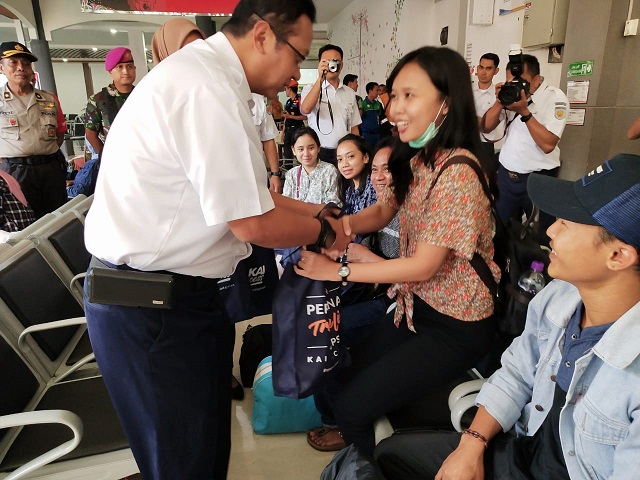 Ada Patung Suro dan Boyo di Stasiun  KA Gubeng