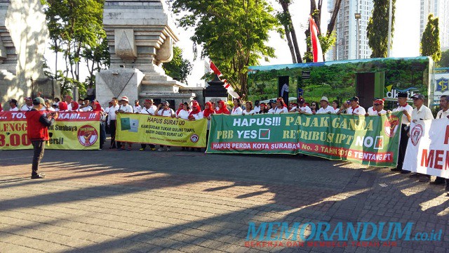 Di Makam Pahlawan, Warga Surat Ijo Minta Presiden Turun Tangan