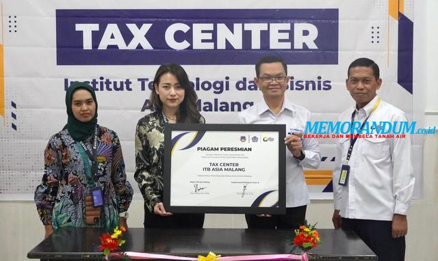 Peresmian Tax Center ITB Asia, Rektor Termuda se-Asia Dikukuhkan sebagai Relawan Pajak