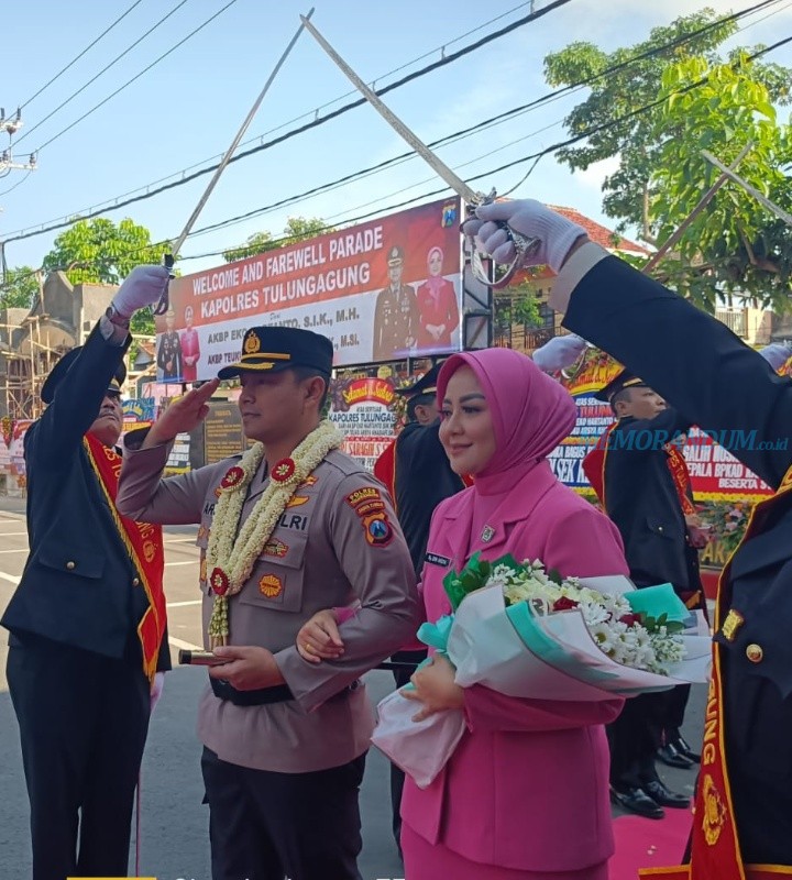 Kedatangan AKBP Teuku Arsya Khadafi di Polres Tulungagung Disambut Selawat dan Tari Reog Kendang