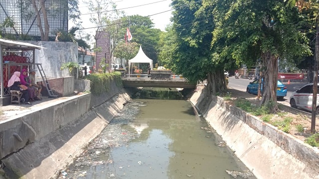 Jembatan Hotel The Alana Tak Berizin, PU SDA Jatim Siap Bongkar