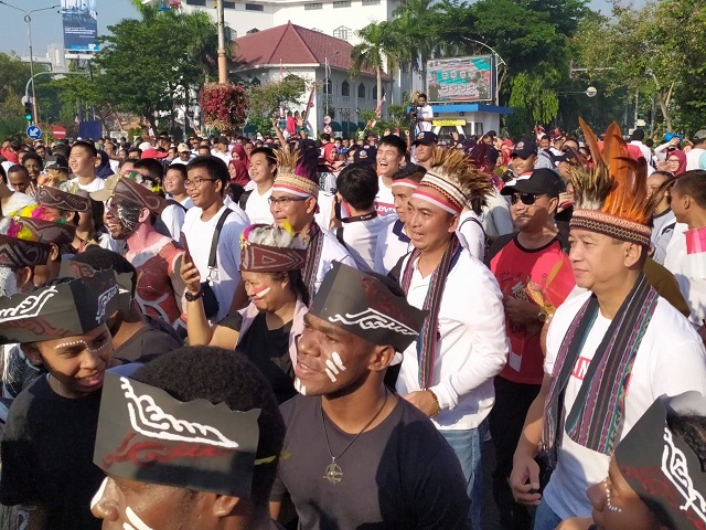 Gerakan Jawa Timur Cinta Papua di CFD